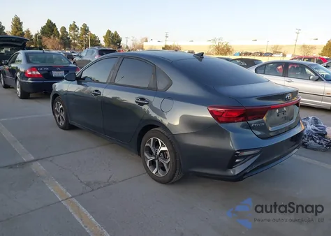 2020 Kia Forte Lxs z USA, uszkodzony, nr VIN 3KPF24AD0LE255918